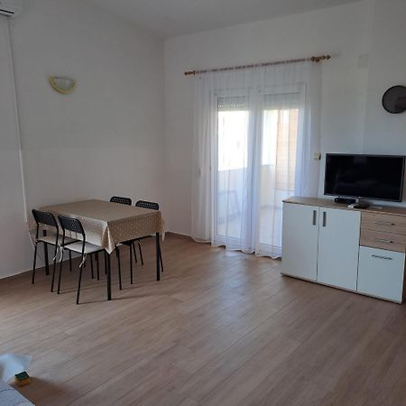 Apartments Cecilija Povljana Zewnętrze zdjęcie