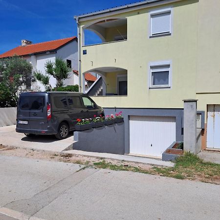 Apartments Cecilija Povljana Zewnętrze zdjęcie