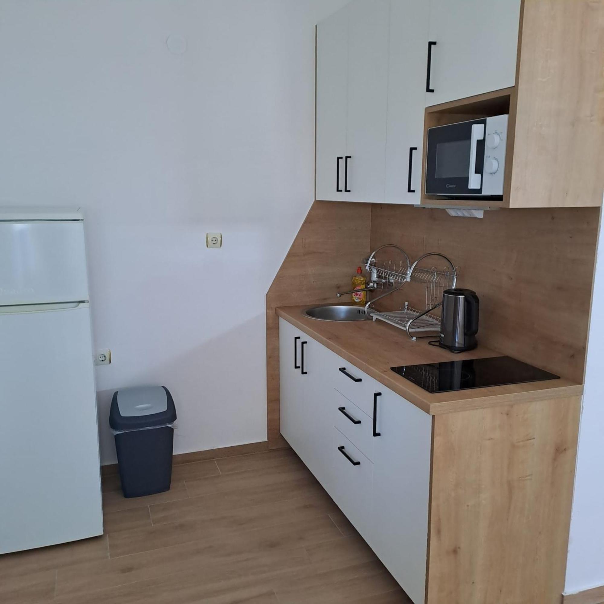 Apartments Cecilija Povljana Zewnętrze zdjęcie
