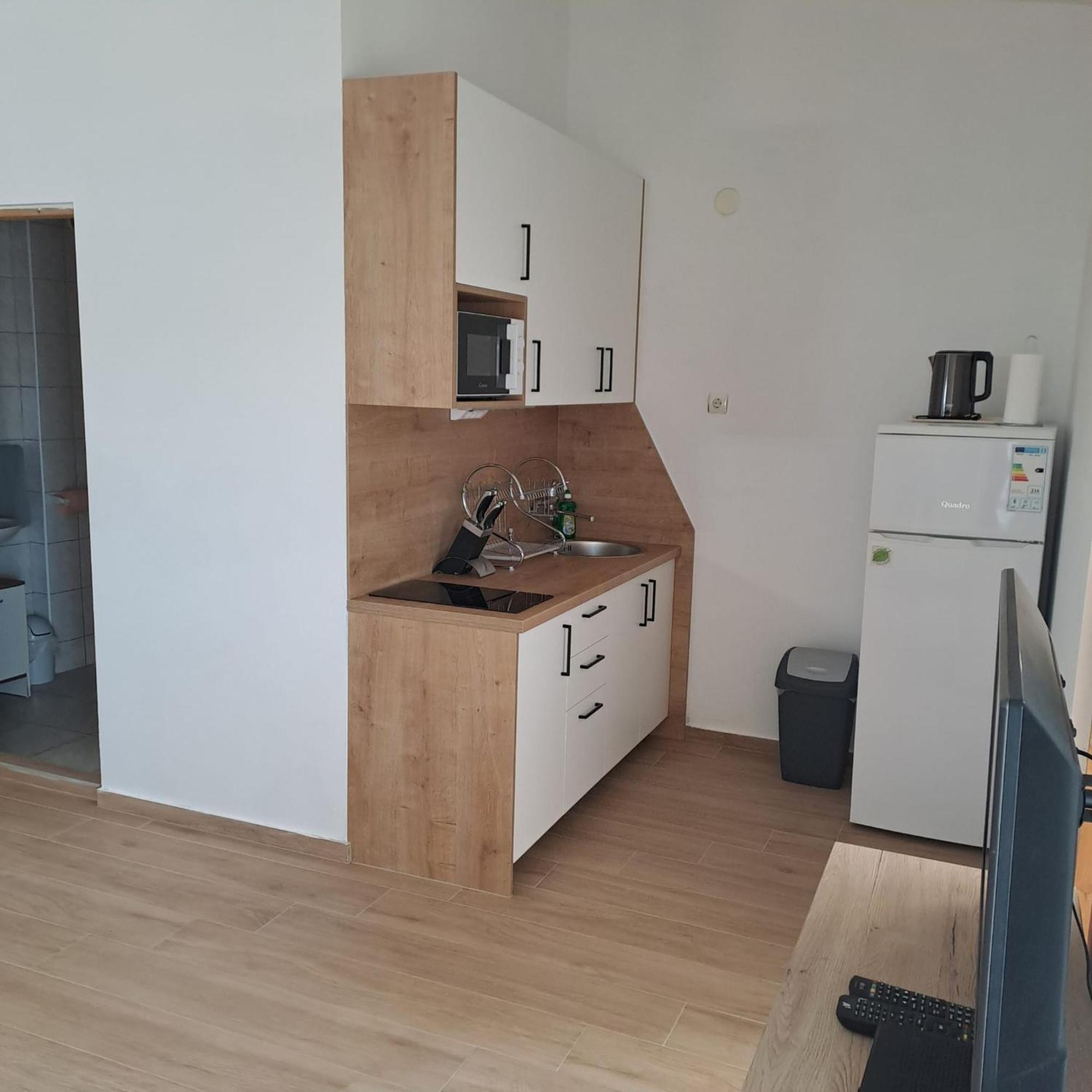 Apartments Cecilija Povljana Zewnętrze zdjęcie