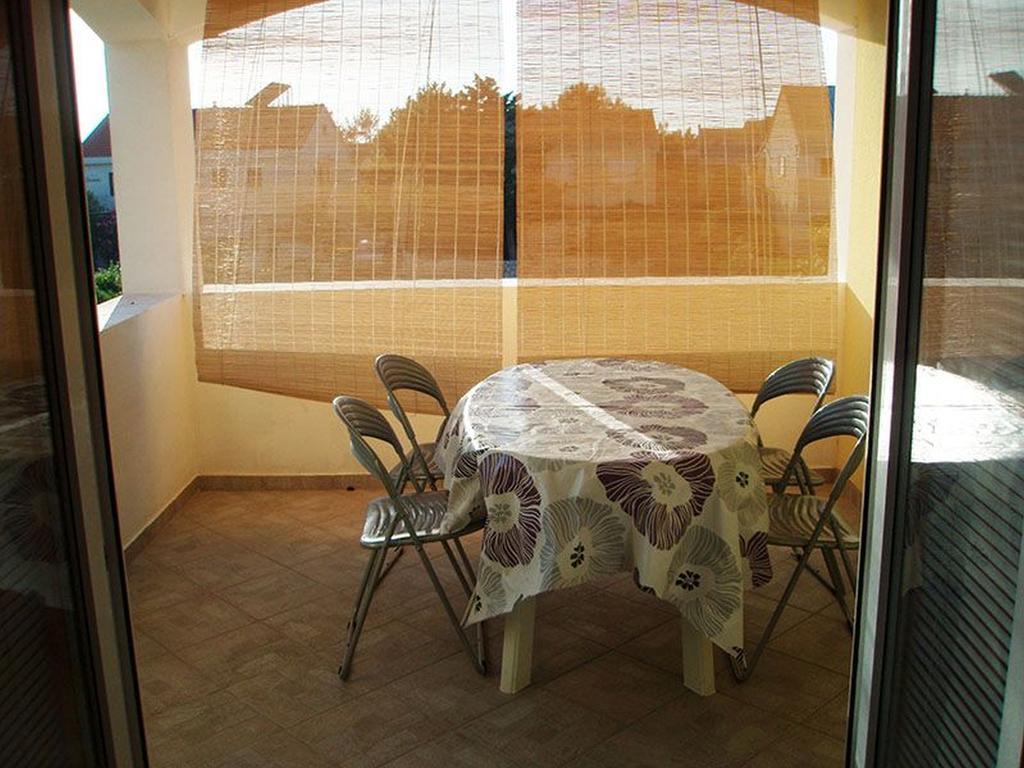 Apartments Cecilija Povljana Pokój zdjęcie